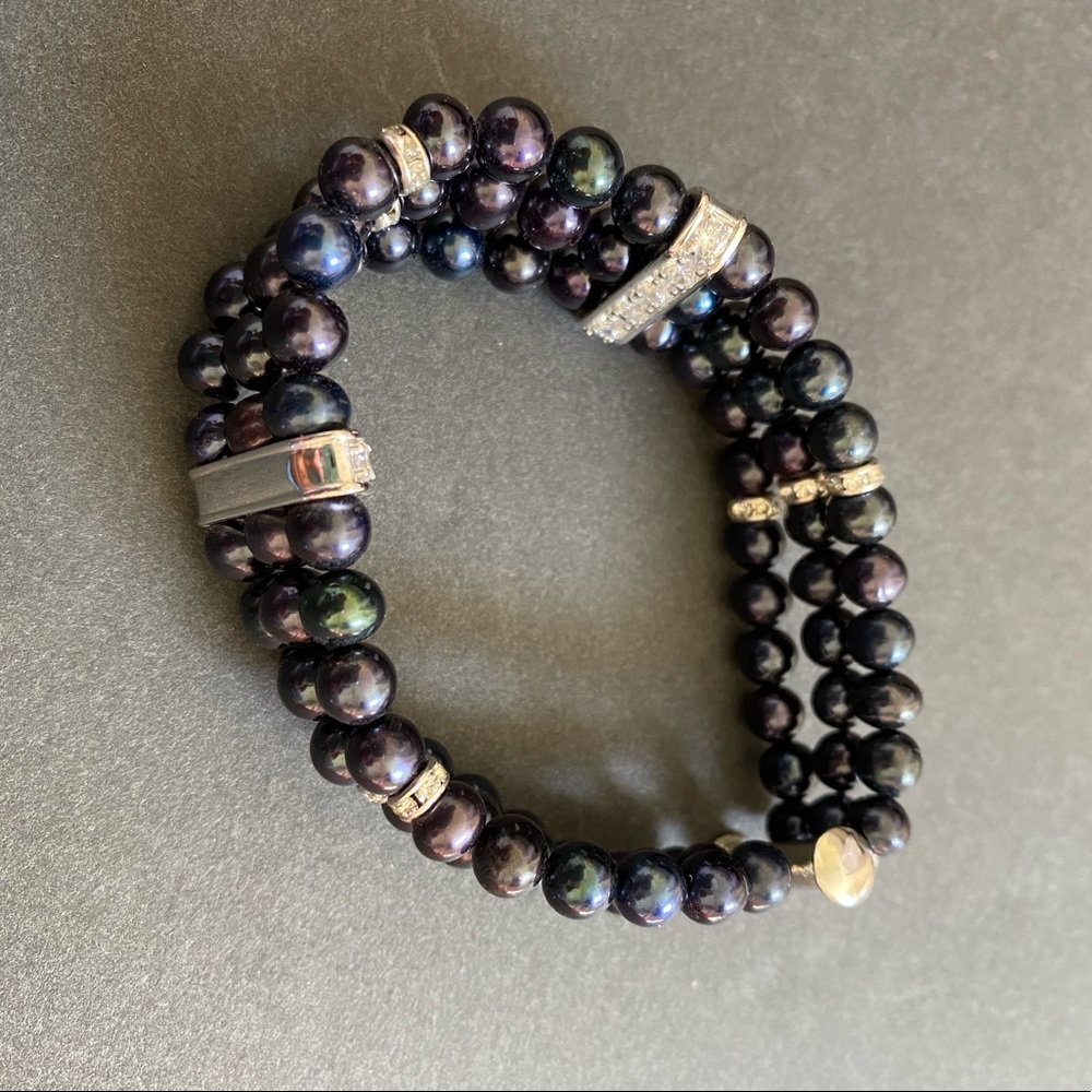 Black fresh pearls.